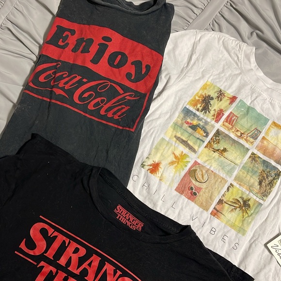 7 random tees - Picture 2 of 3